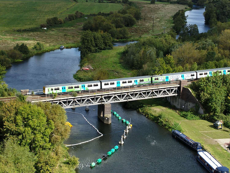 Porterbrook HydroFLEX train livery mainline testing wrap