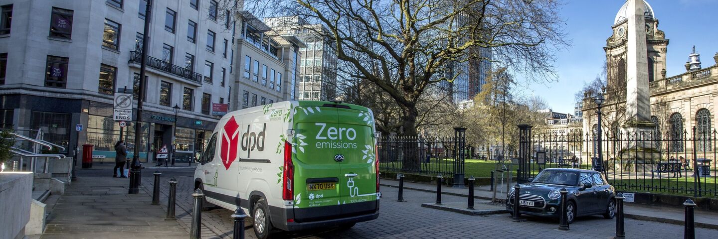 DPD Group electric van wrapped with recyclable film