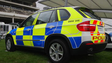 Battenberg Conspicuity livery on Police emergency service vehicle with Chapter 8 rear reflectivechevrons
