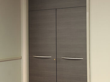 3M DiNoc architectural films refurbishment of hotel conference centre doors